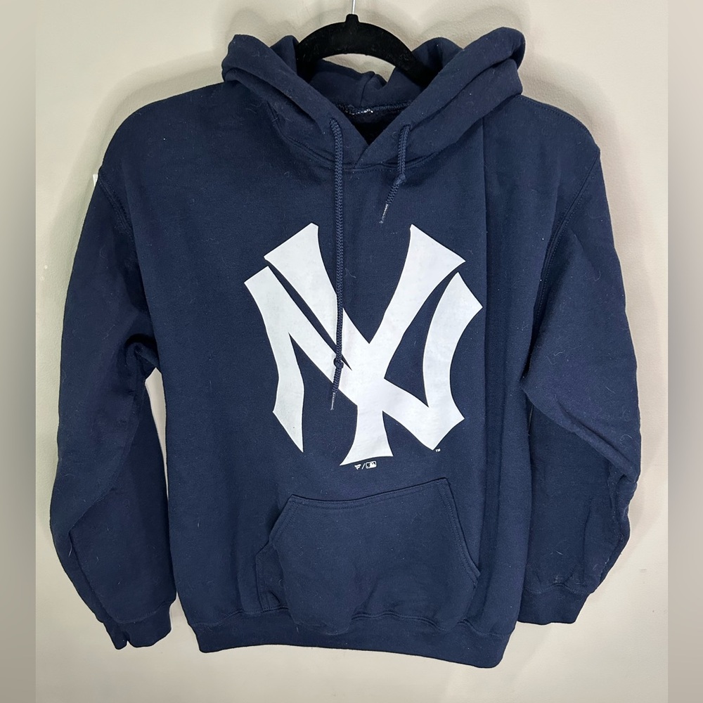 FANATICS Yankees hoodie, EUC, size M